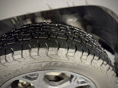 Used 2020 Toyota RAV4 TRD Off-Road image 16