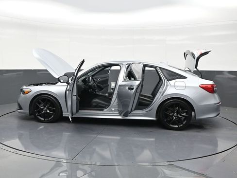 Used 2024 Honda Civic Sport image 31