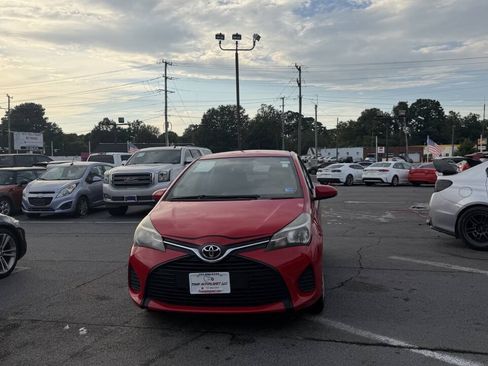 Used 2015 Toyota Yaris L FWD image 21