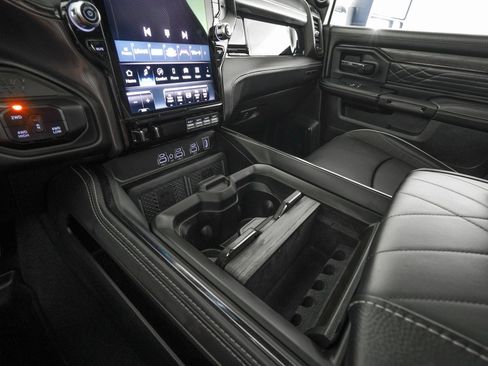 Used 2025 RAM 3500 Limited image 22