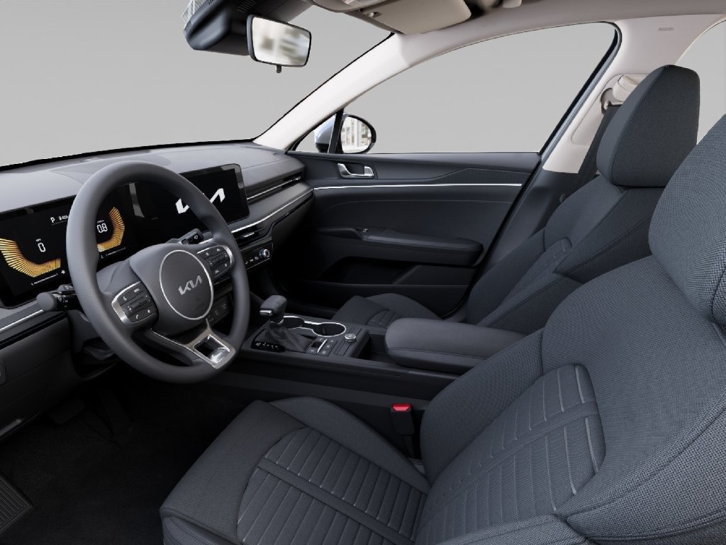 New 2026 Kia K5 LXS FWD image 17
