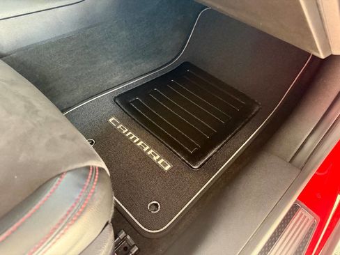 Used 2013 Chevrolet Camaro ZL1 image 39