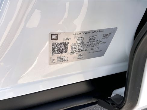 Used 2025 Buick Enclave Preferred FWD image 29