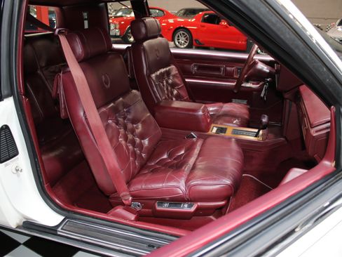 Used 1988 Cadillac Eldorado Coupe FWD image 38
