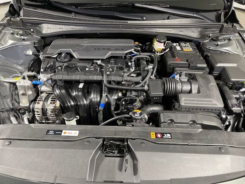 New 2026 Hyundai Elantra SE w/ Cargo Package FWD image 9