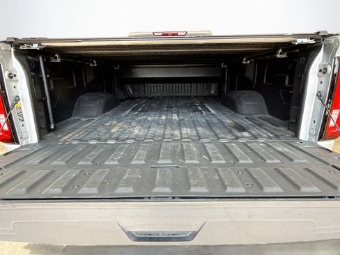 Used 2022 GMC Sierra 3500 Denali AWD/4WD image 29