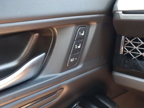 Used 2025 Honda Accord Touring image 17