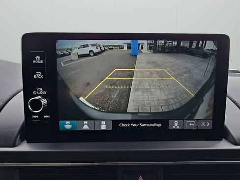 Used 2025 Honda Pilot Touring image 27