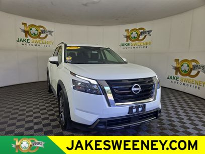 Used 2024 Nissan Pathfinder SV