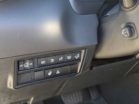 Used 2024 Toyota Tundra Platinum image 17