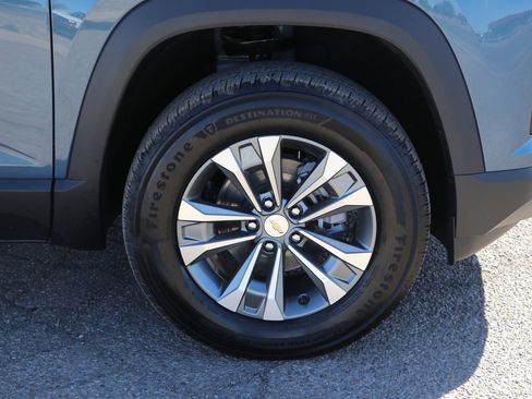 Used 2025 Chevrolet Colorado W/T w/ Advanced Trailering Package RWD image 9