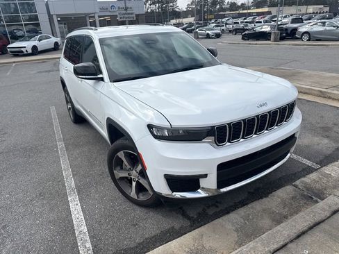 Used 2023 Jeep Grand Cherokee L Limited image 7