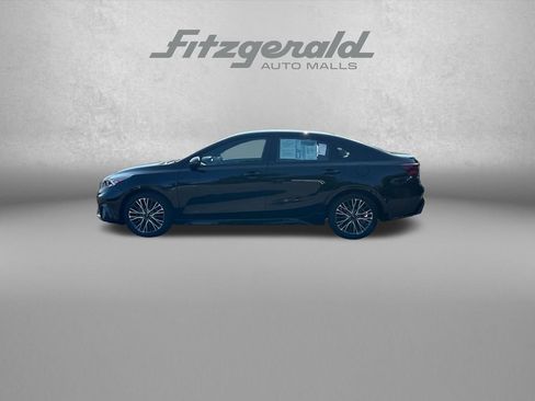 Used 2023 Kia Forte GT-Line w/ GT-Line Premium Package FWD image 5