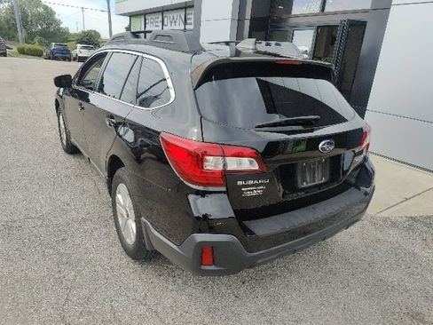 Used 2019 Subaru Outback 2.5i Premium w/ Popular Package #2 AWD/4WD image 9