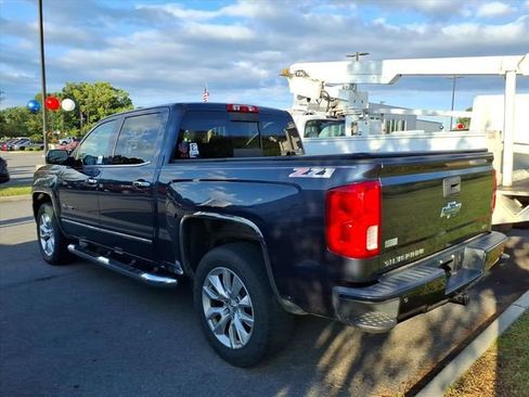 Used 2018 Chevrolet Silverado 1500 LTZ Z71 w/ Centennial Edition AWD/4WD image 8