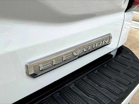 Used 2021 GMC Sierra 1500 Elevation image 9