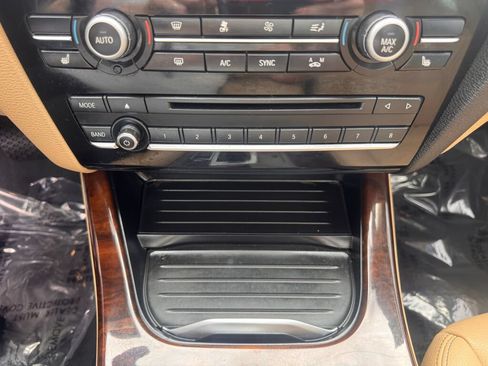 Used 2017 BMW X3 xDrive28i AWD/4WD image 25