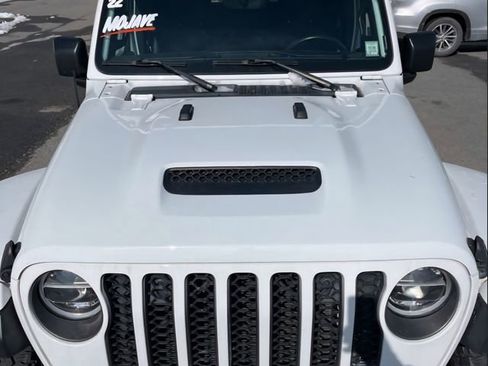 Used 2022 Jeep Gladiator Mojave w/ LED Lighting Group image 9