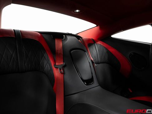 Used 2024 Aston Martin DB12 Coupe RWD image 34