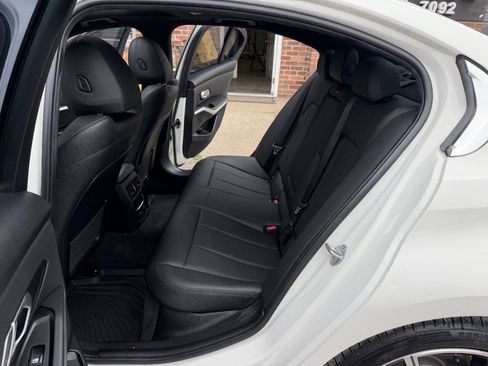 Used 2019 BMW 330i Sedan w/ Convenience Package RWD image 13