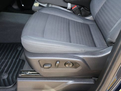 Used 2023 Chevrolet Silverado 1500 LT image 7