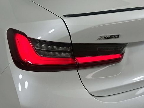 New 2026 BMW 330i xDrive Sedan w/ M Sport Package AWD/4WD image 12