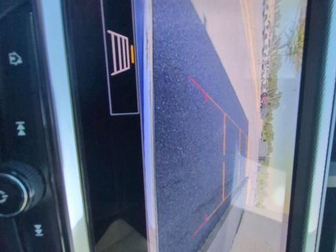 Used 2020 Buick Encore GX Essence FWD image 7