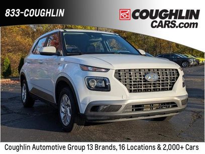 Certified 2022 Hyundai Venue SE