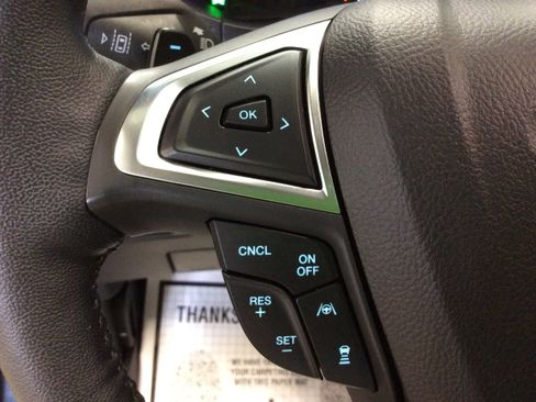 Used 2024 Ford Edge SEL w/ Convenience Package image 23