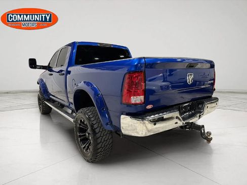 Used 2016 RAM 2500 Tradesman w/ Chrome Appearance Group AWD/4WD image 4