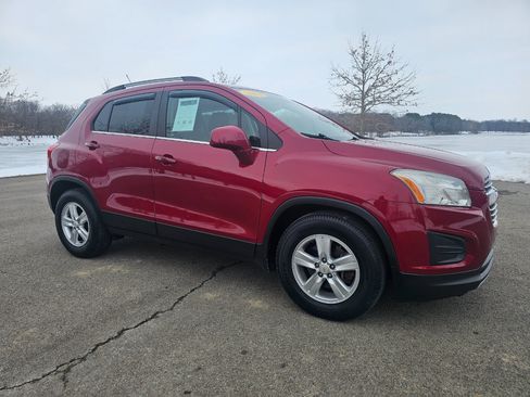 Used 2015 Chevrolet Trax LT image 3
