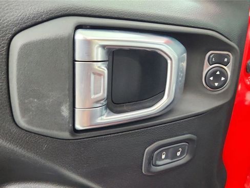 Used 2021 Jeep Wrangler Unlimited Rubicon image 24