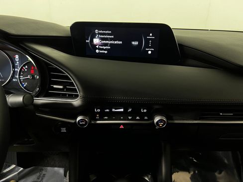 Used 2025 MAZDA MAZDA3 s FWD image 15