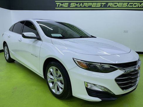 Used 2024 Chevrolet Malibu LT image 2