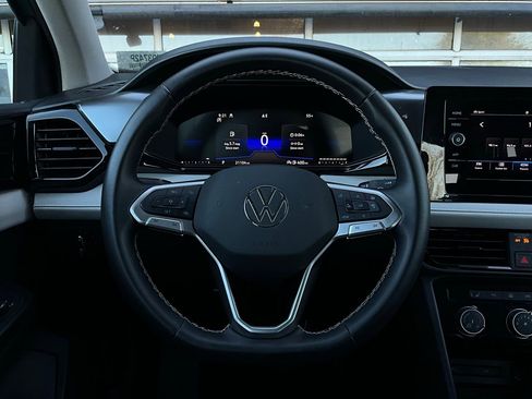 Used 2025 Volkswagen Taos S image 31