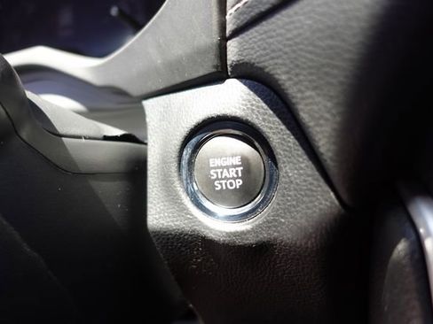 Certified 2022 Toyota RAV4 Limited FWD image 26