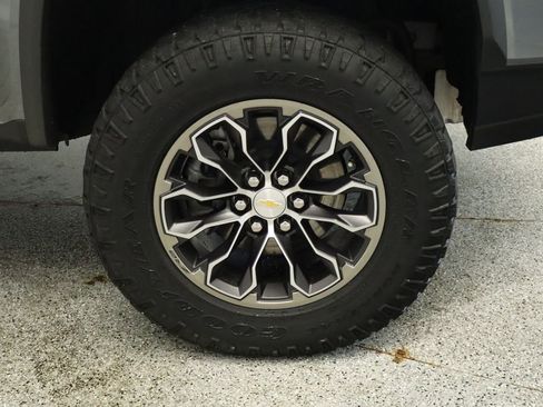 Used 2022 Chevrolet Colorado ZR2 AWD/4WD image 18