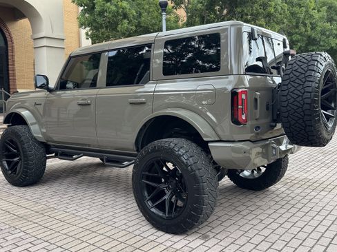 Used 2025 Ford Bronco Outer Banks image 11