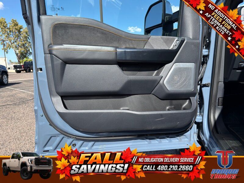 Used 2023 Ford F350 Platinum AWD/4WD image 17