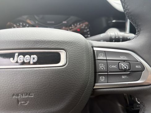 Used 2024 Jeep Compass Limited AWD/4WD image 11