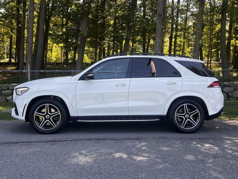 Used 2020 Mercedes-Benz GLE 450 4MATIC w/ AMG Line Exterior image 15