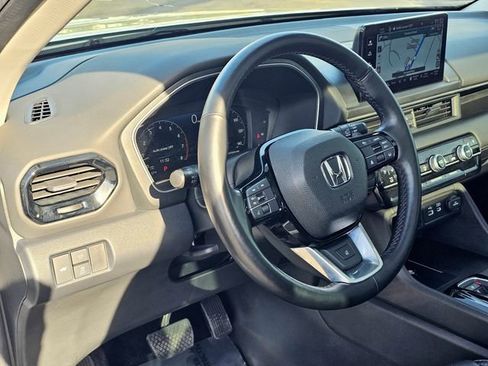 Used 2023 Honda Pilot Elite image 17