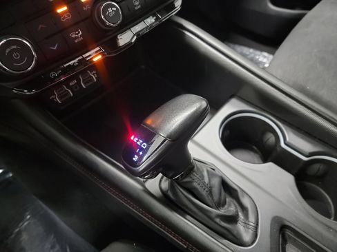 Used 2023 Dodge Durango GT image 25