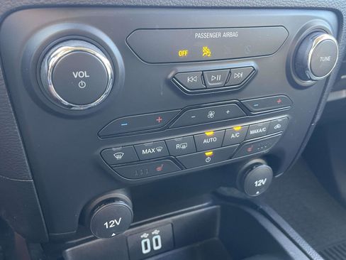 Used 2022 Ford Ranger Lariat w/ Equipment Group 501A High image 25