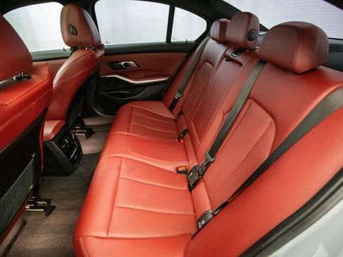 Used 2023 BMW 330i Sedan w/ M Sport Package image 24