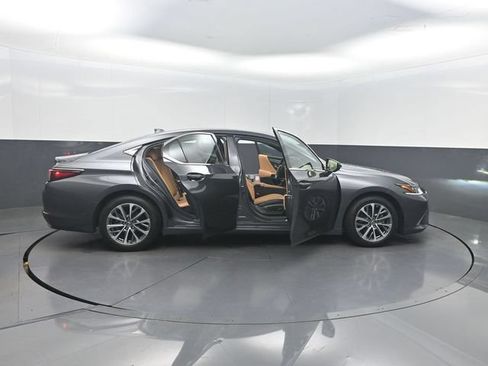 Used 2023 Lexus ES 350 w/ Accessory Package (Z1) FWD image 33