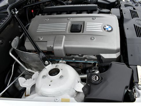 Used 2006 BMW Z4 3.0i image 49