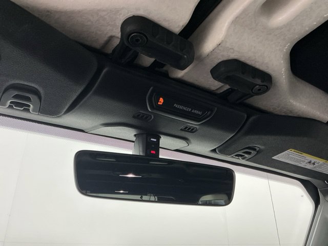 Used 2018 Jeep Wrangler Unlimited Sahara AWD/4WD image 21
