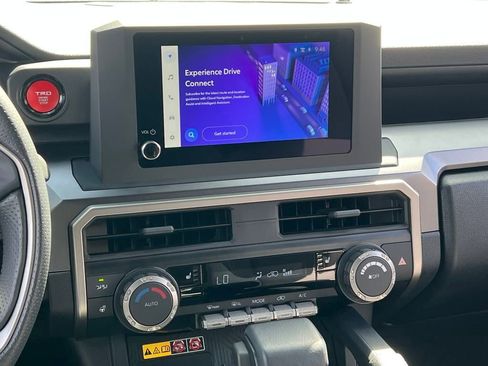 Used 2025 Toyota 4Runner TRD Off-Road image 15