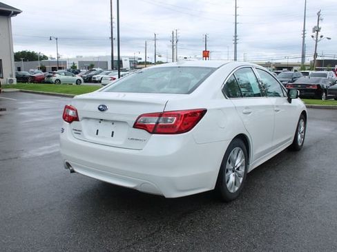 Used 2016 Subaru Legacy 2.5i Premium w/ Moonroof Package AWD/4WD image 41